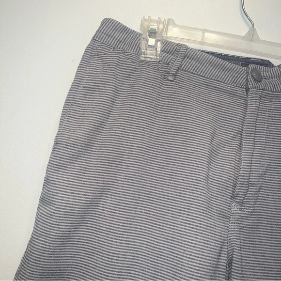 VANS Classic California Style CASUAL SHORTS Mens 34 Light/Dark Gray Stripes - Picture 2 of 6